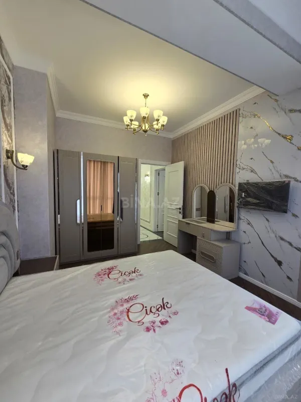 Kirayə verilir 3 otaqlı mənzil 98 m²