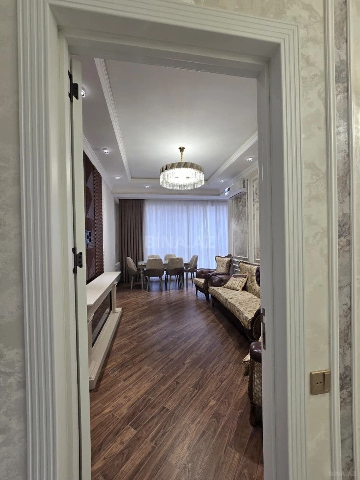Kirayə verilir 3 otaqlı mənzil 98 m²