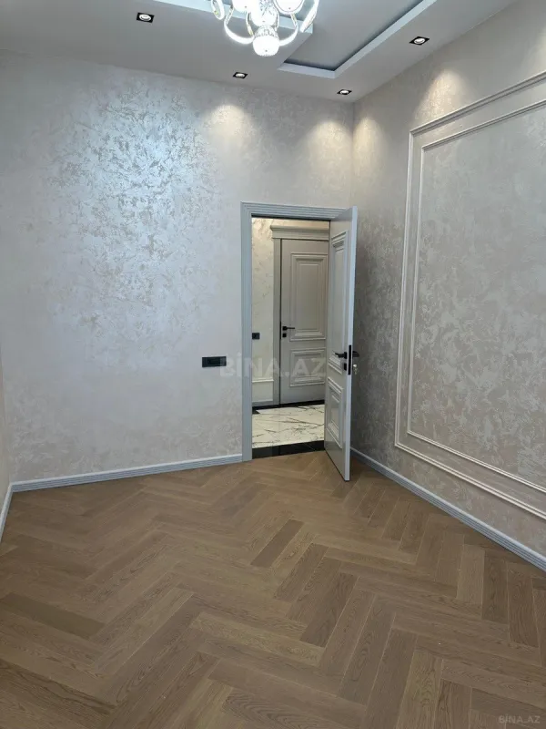 Satılır 3 otaqlı mənzil 118 m²