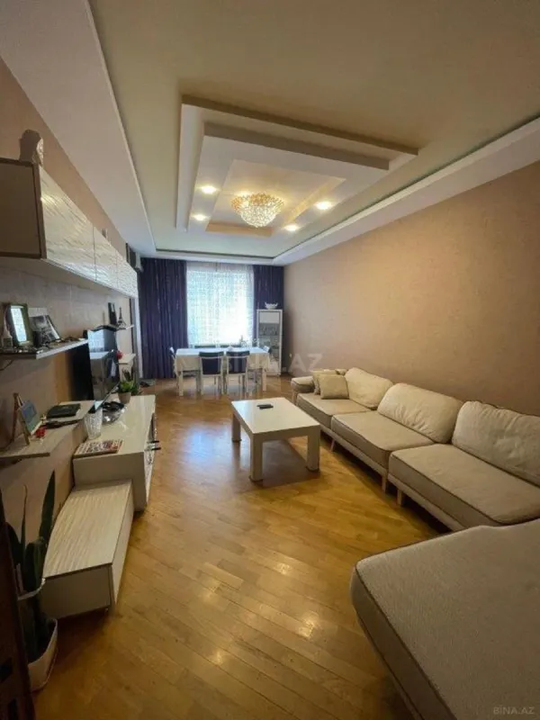 Satılır 2 otaqlı mənzil 100 m²