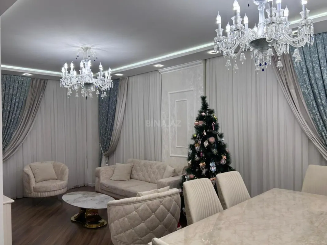 Satılır 3 otaqlı mənzil 148 m²