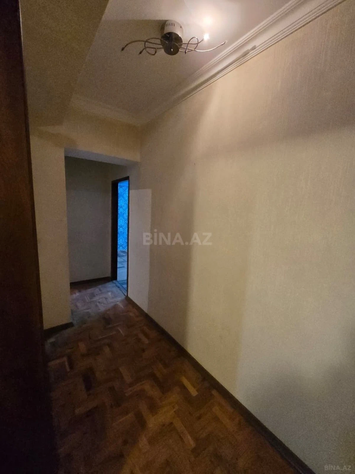 Satılır 3 otaqlı mənzil 110 m²
