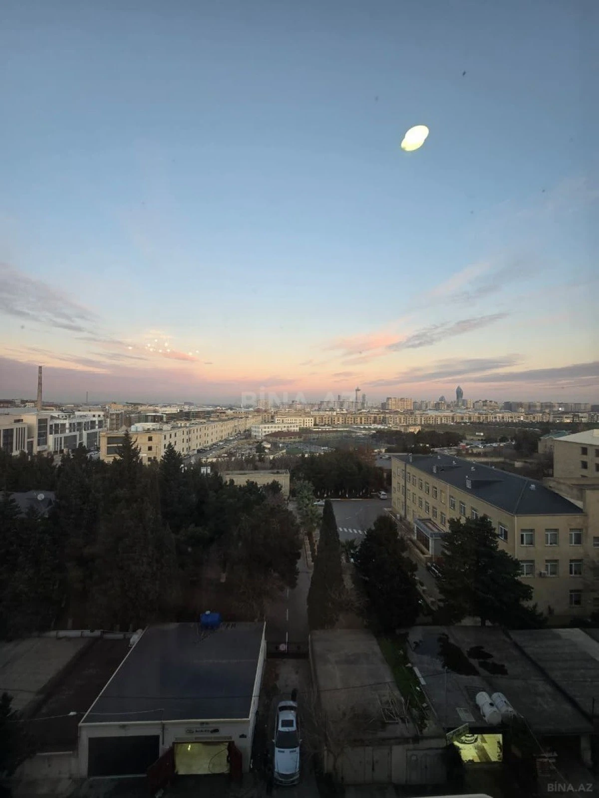 Satılır 3 otaqlı mənzil 110 m²