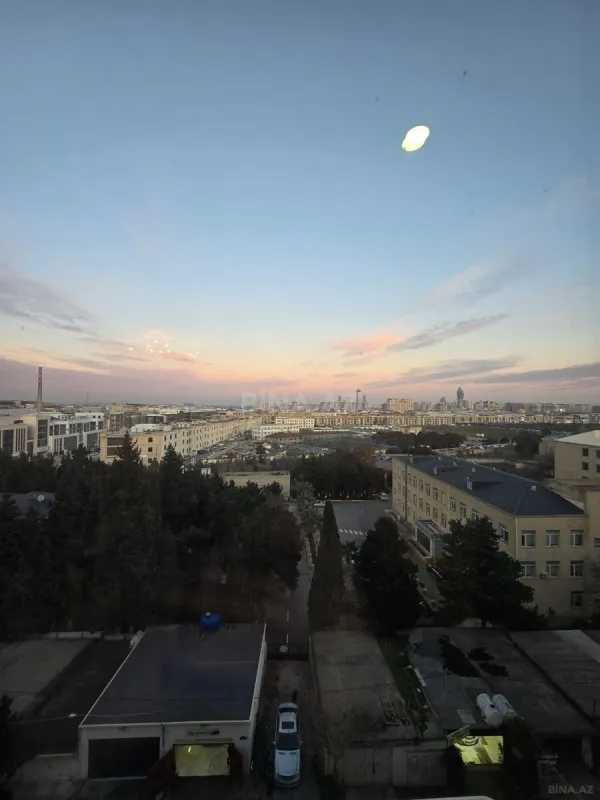 Satılır 3 otaqlı mənzil 110 m²