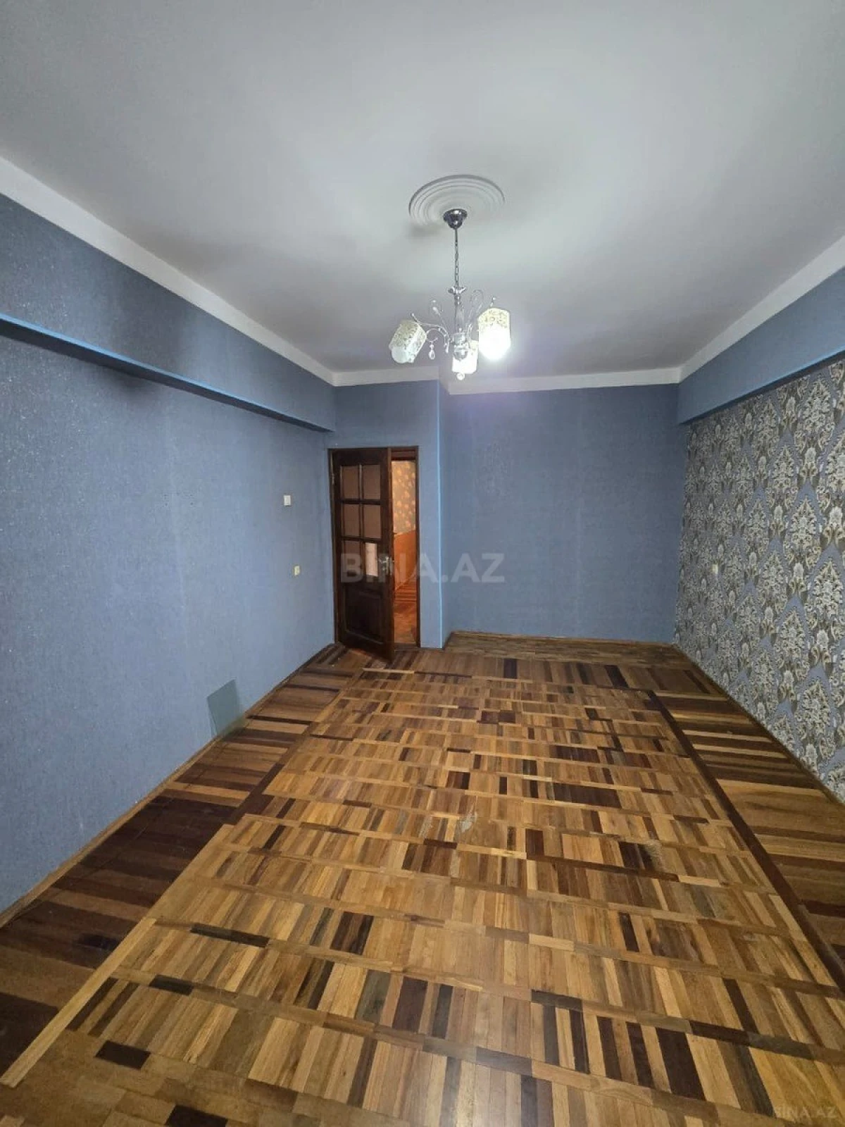 Satılır 3 otaqlı mənzil 110 m²