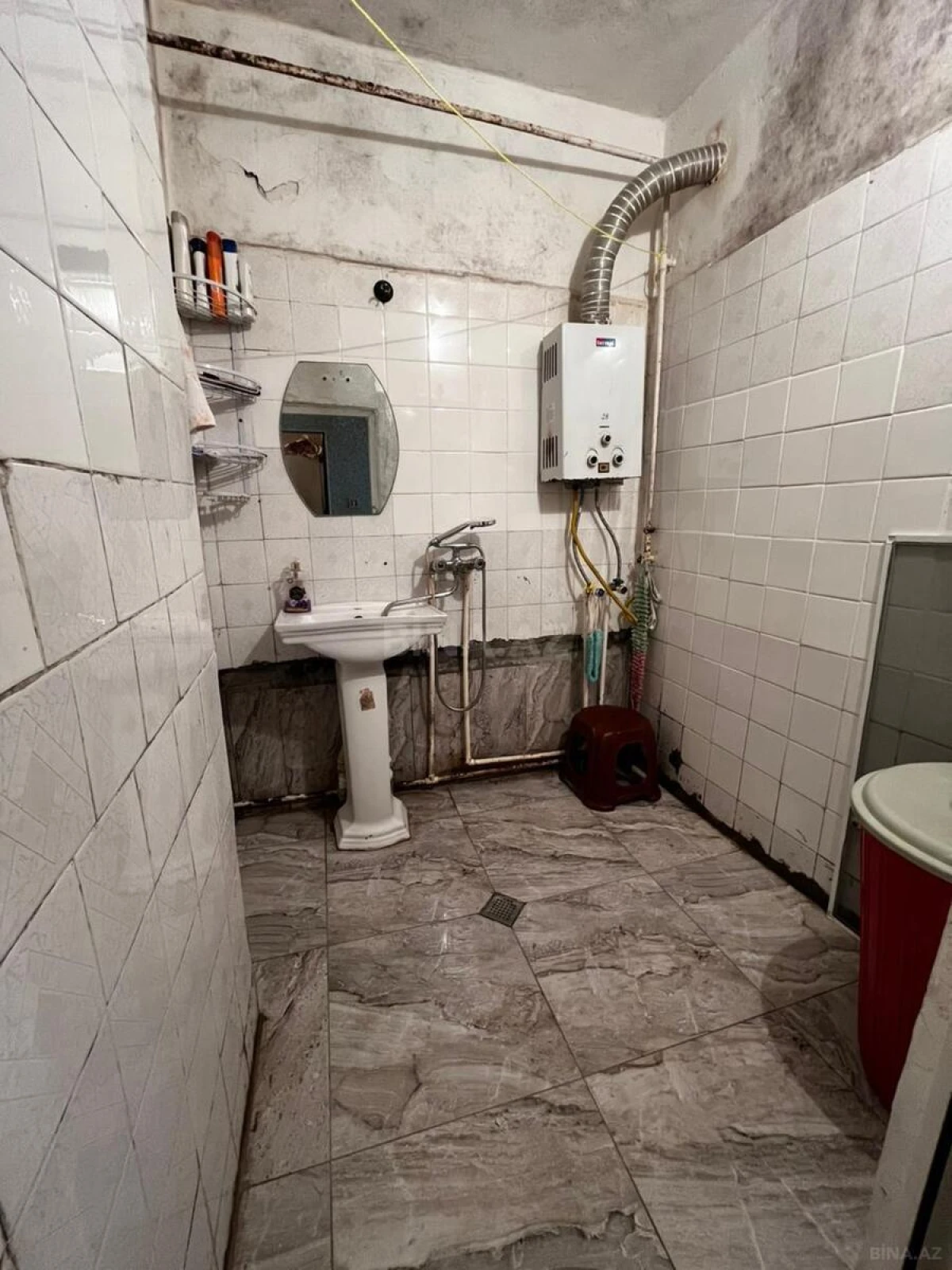 Satılır 2 otaqlı mənzil 65 m²