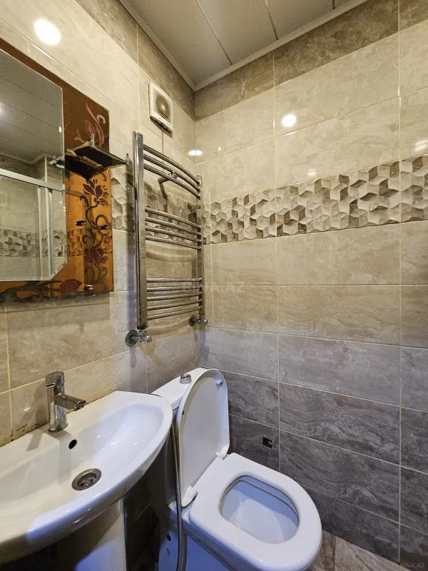 Satılır 2 otaqlı mənzil 42 m²