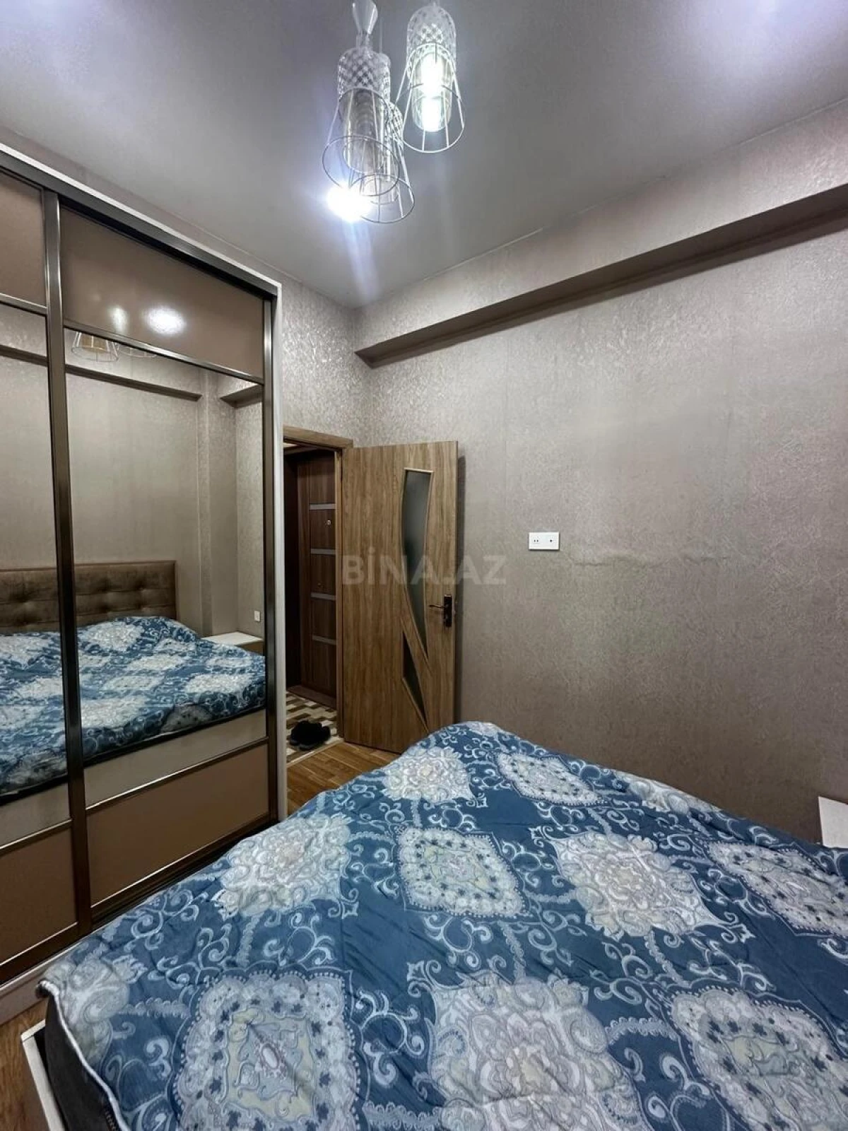 Kirayə verilir 2 otaqlı mənzil 60 m²