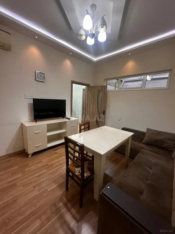 Kirayə verilir 2 otaqlı mənzil 60 m²