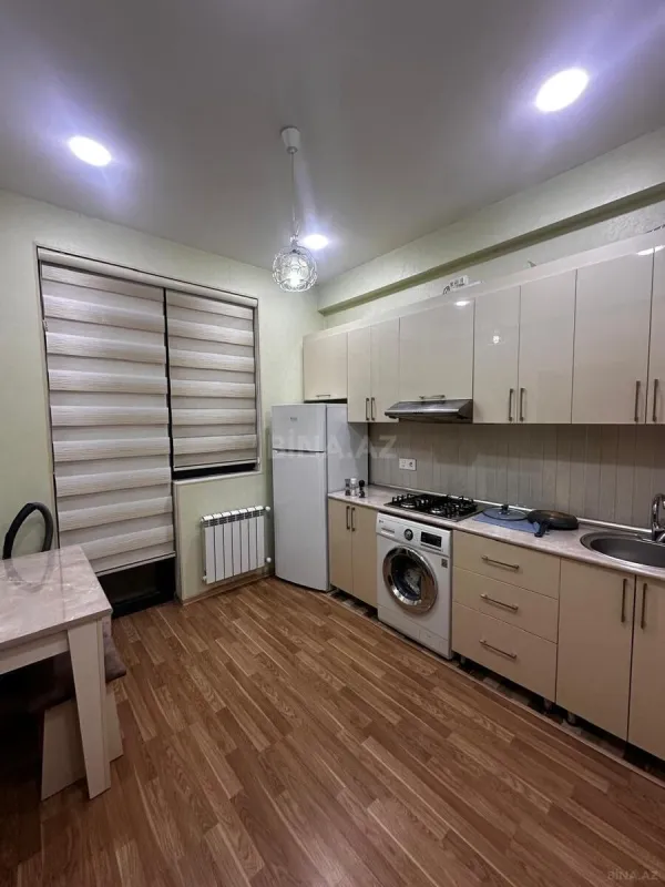 Kirayə verilir 2 otaqlı mənzil 60 m²