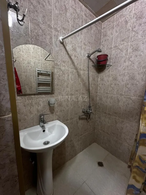 Kirayə verilir 2 otaqlı mənzil 60 m²