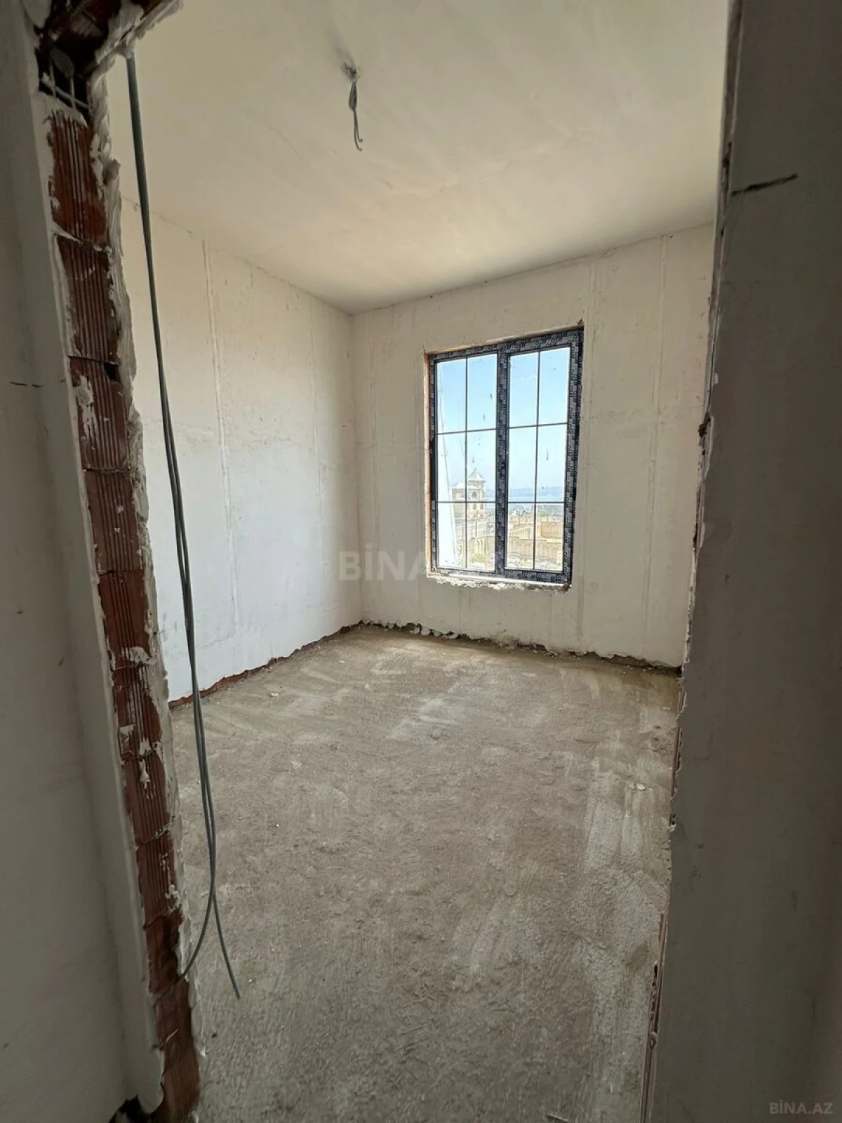 Satılır 1 otaqlı mənzil 43.2 m²