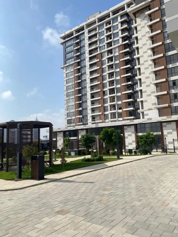 Satılır 2 otaqlı mənzil 47 m²