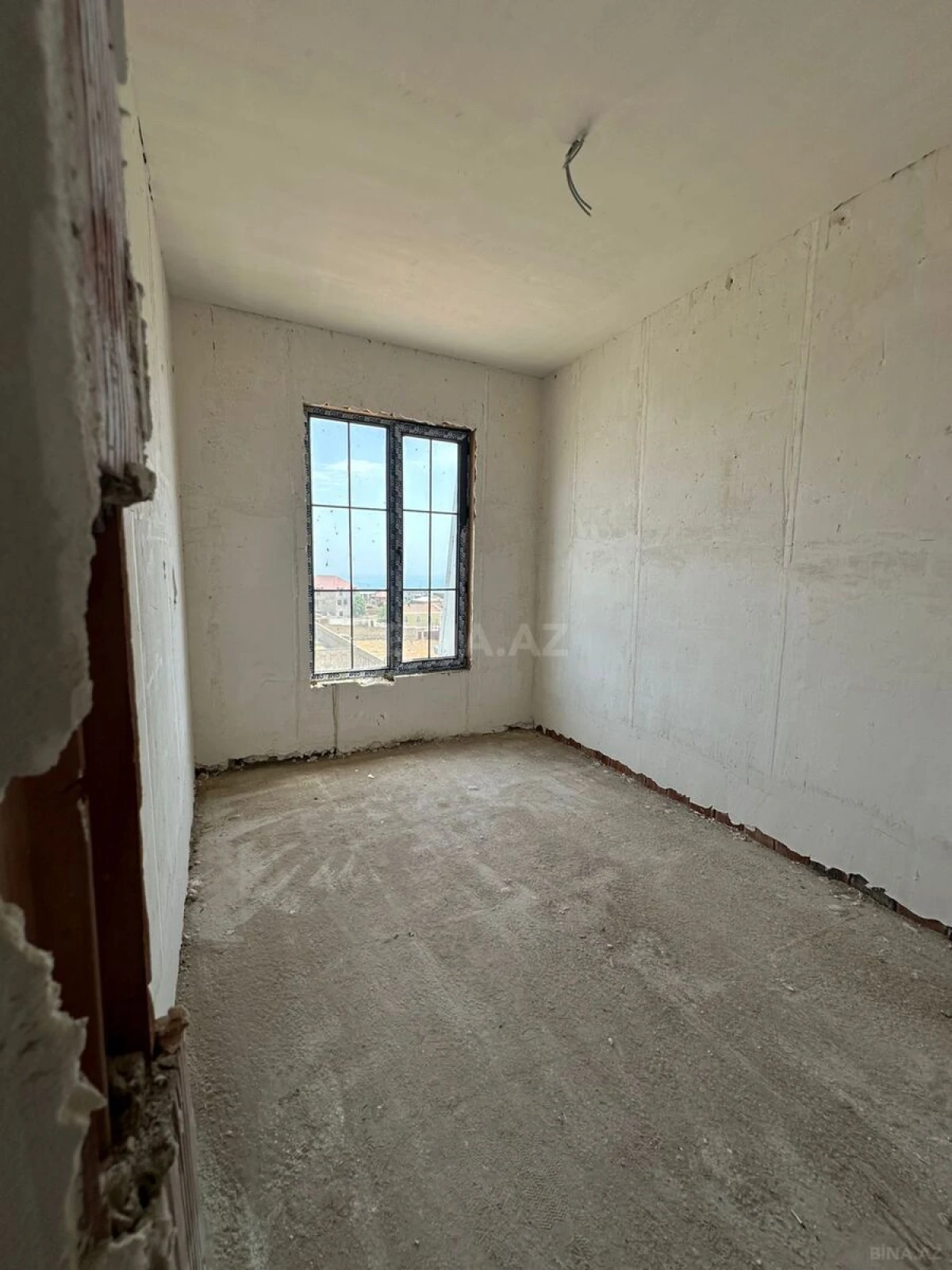 Satılır 2 otaqlı mənzil 58 m²