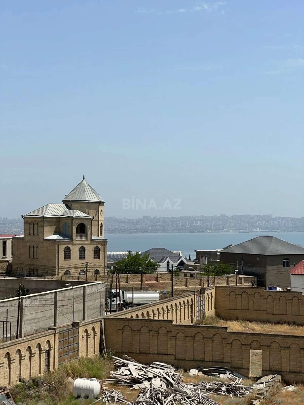 Satılır 3 otaqlı mənzil 82.2 m²