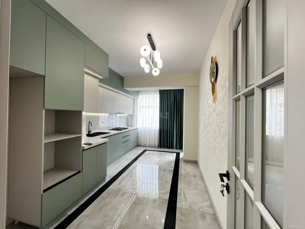 Satılır 3 otaqlı mənzil 128 m²