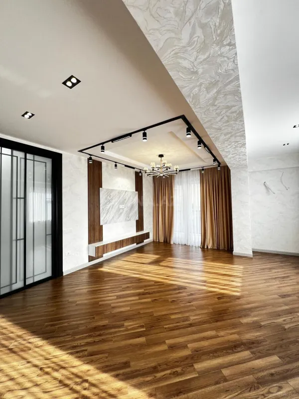 Satılır 3 otaqlı mənzil 128 m²