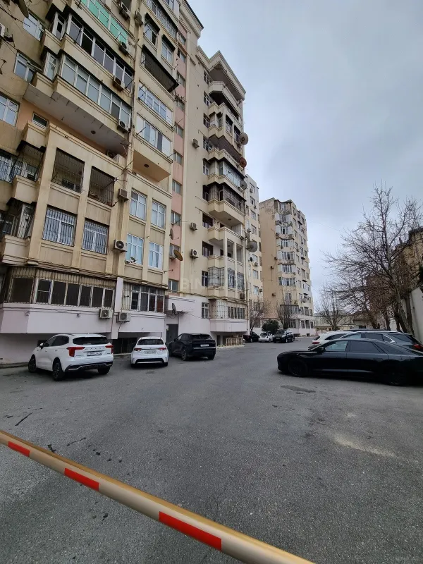Satılır 2 otaqlı mənzil 55 m²