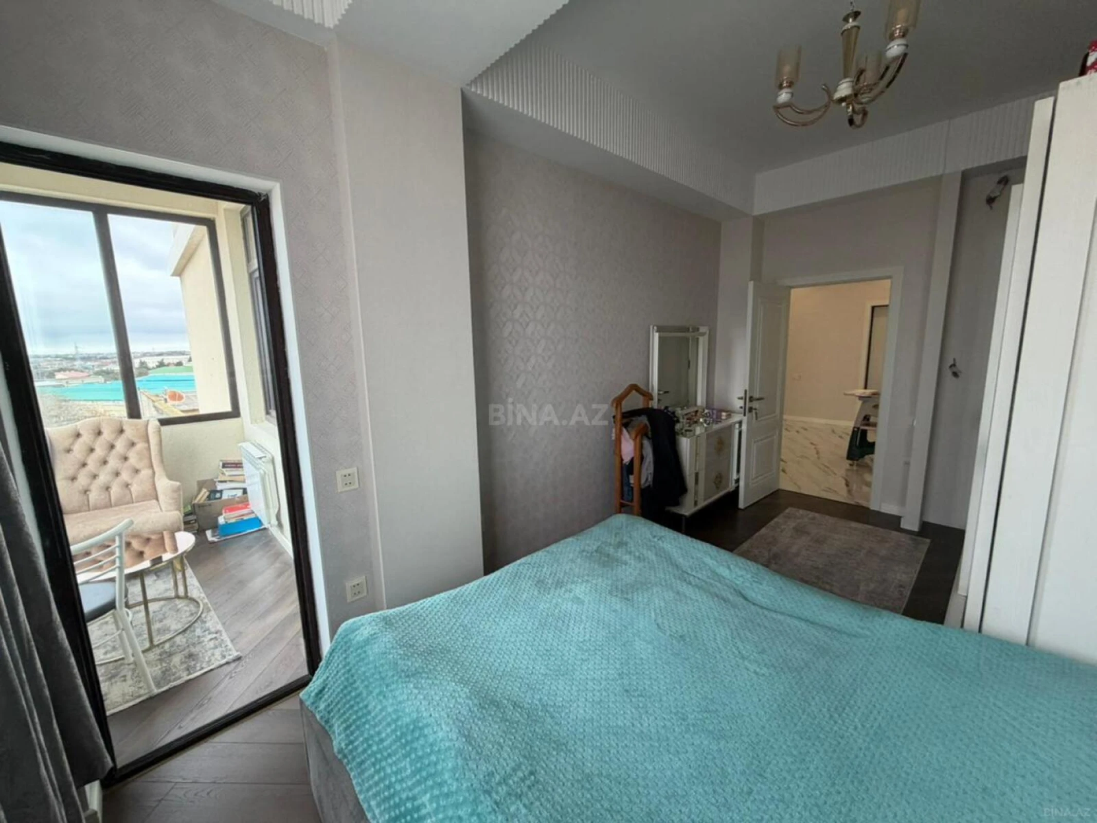 Satılır 3 otaqlı mənzil 100 m²