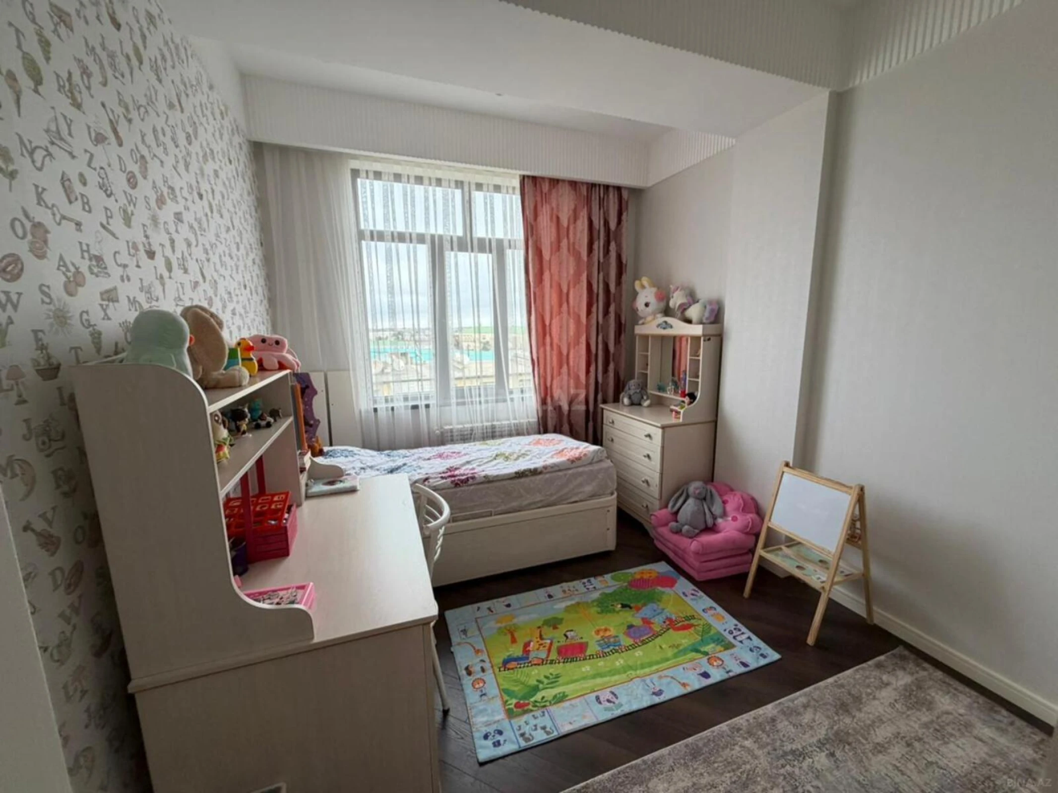 Satılır 3 otaqlı mənzil 100 m²