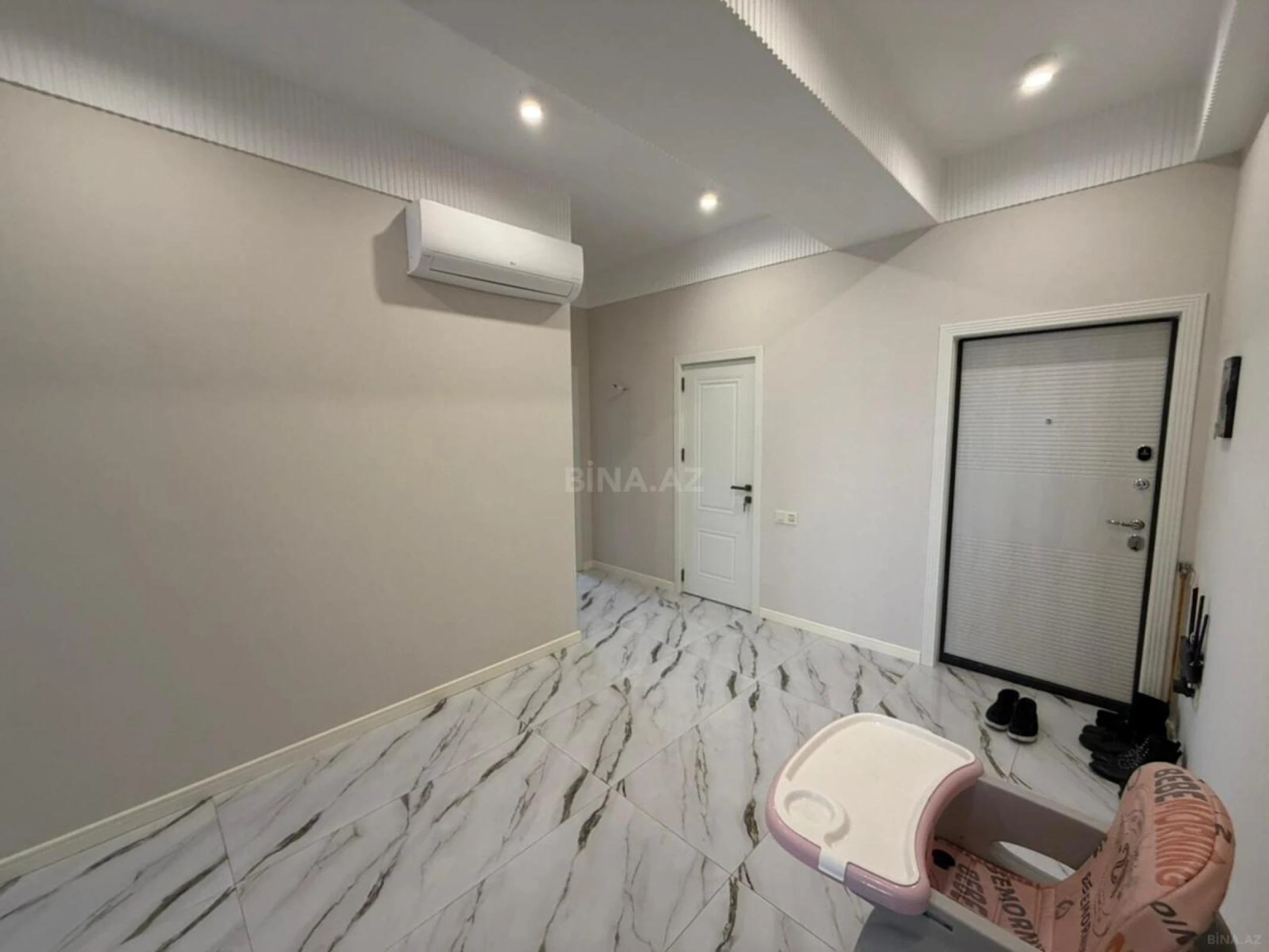 Satılır 3 otaqlı mənzil 100 m²