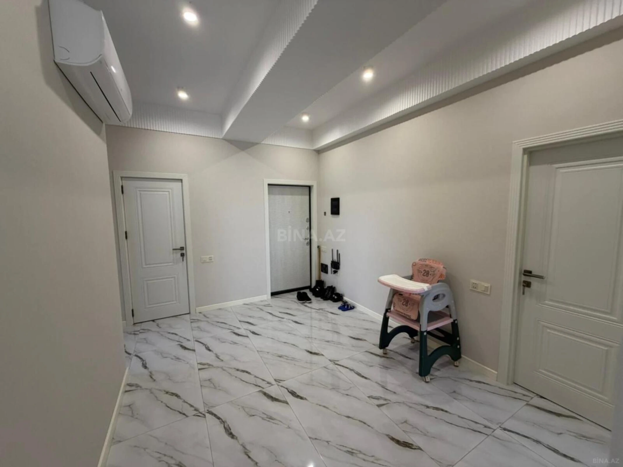 Satılır 3 otaqlı mənzil 100 m²