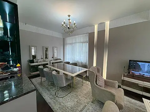 Satılır 3 otaqlı mənzil 100 m²