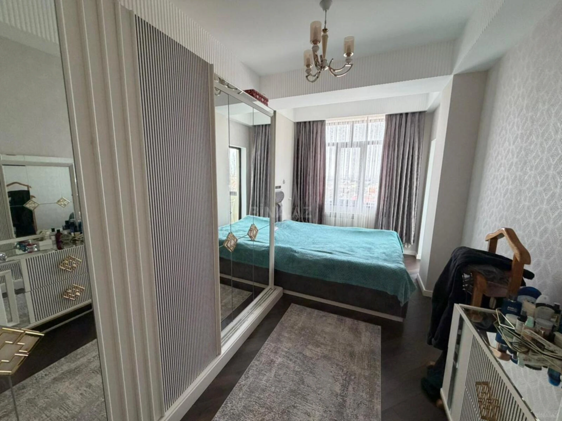 Satılır 3 otaqlı mənzil 100 m²