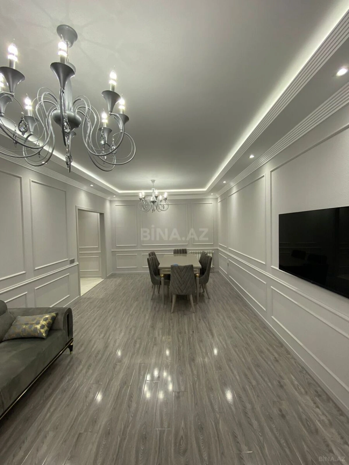 Kirayə verilir 2 otaqlı mənzil 106 m²