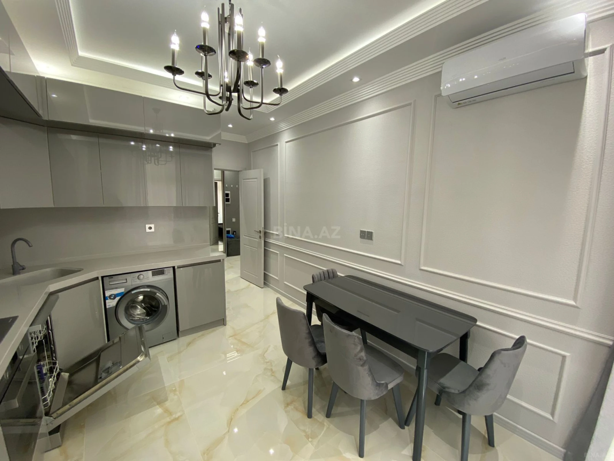 Kirayə verilir 2 otaqlı mənzil 106 m²