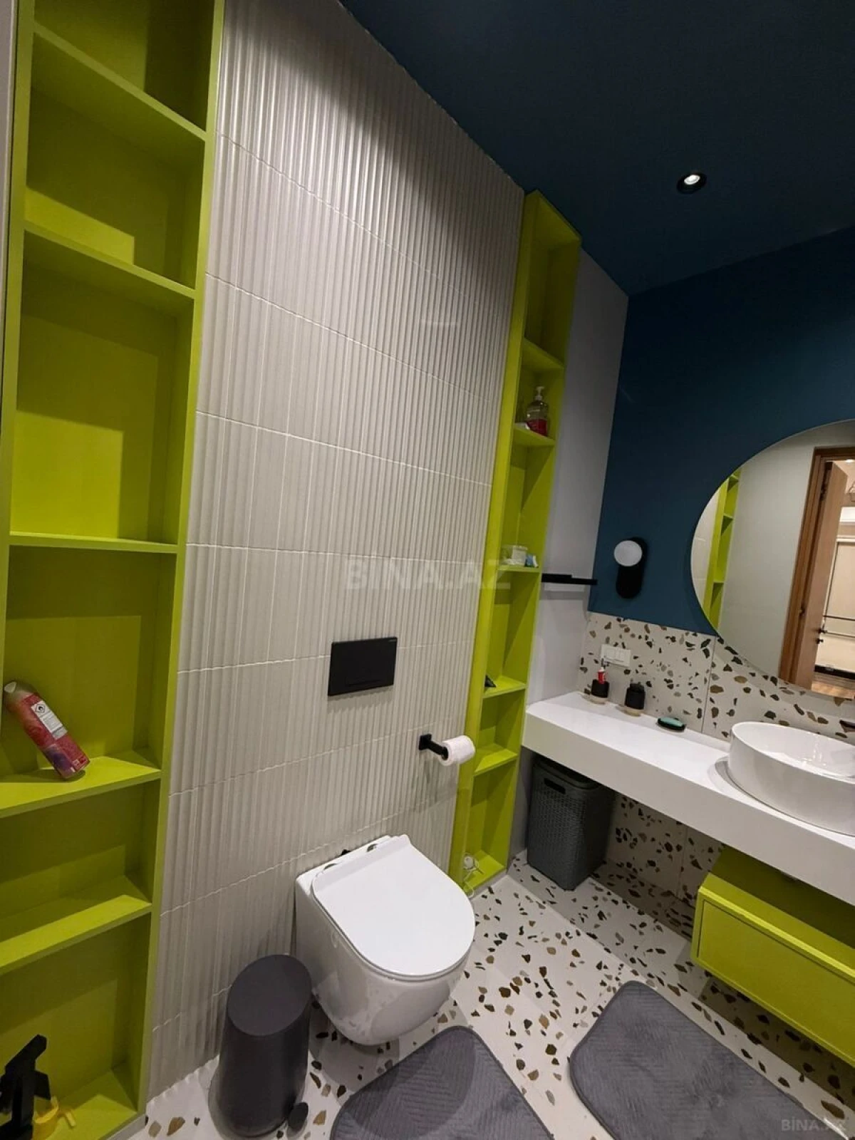 Satılır 5 otaqlı həyət evi 240 m²