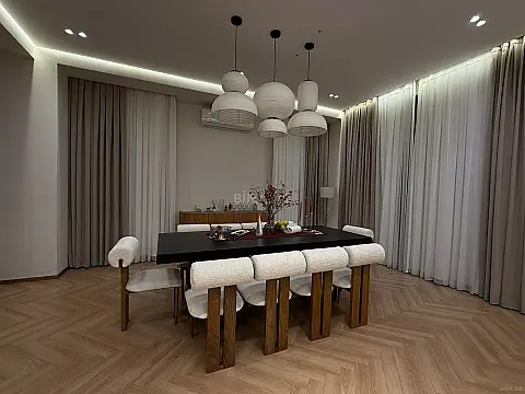 Satılır 5 otaqlı həyət evi 240 m² — Bakı, Badamdar 5 otaq 240.00 m²