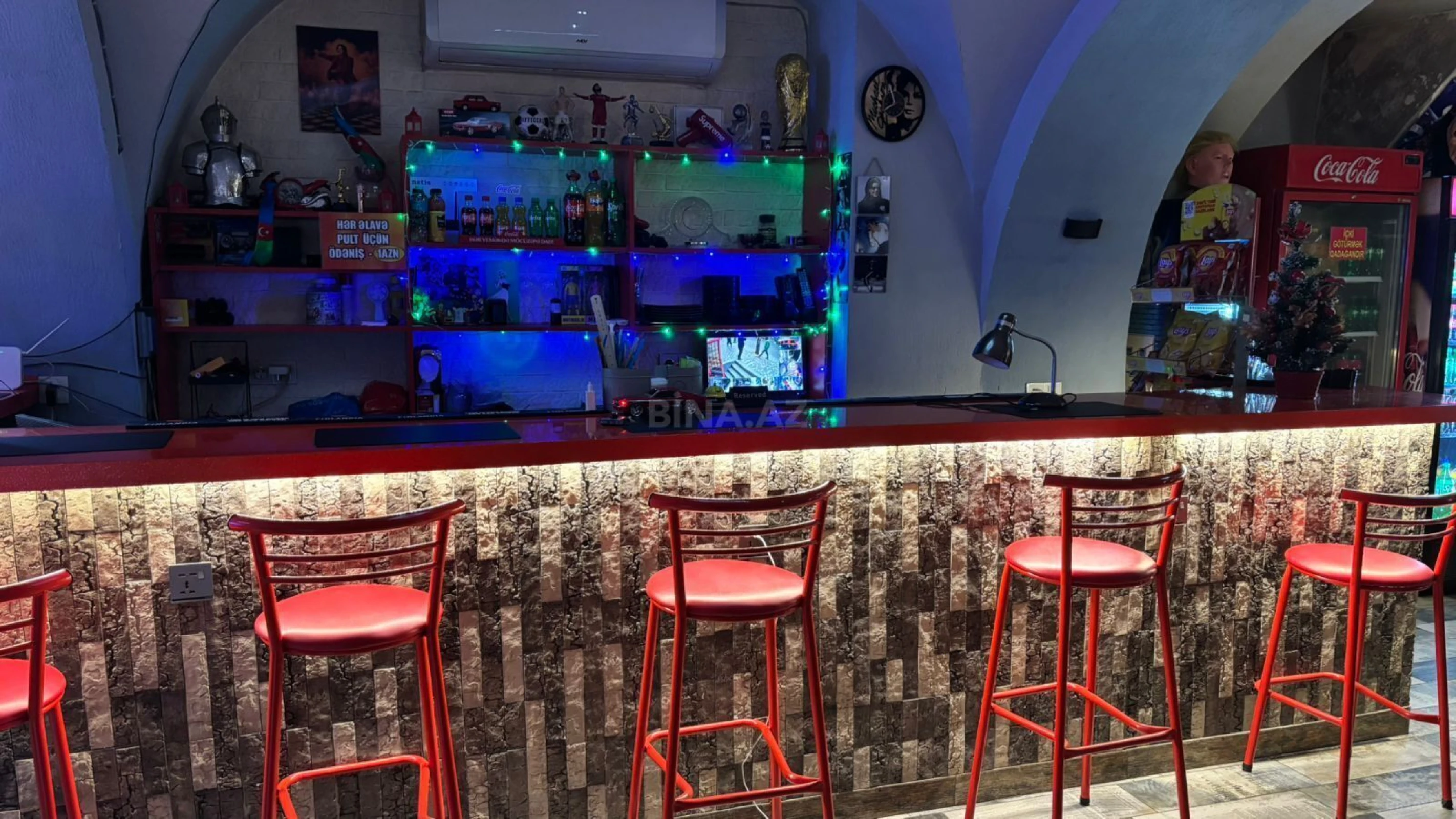 Kirayə verilir obyekt 250 m²