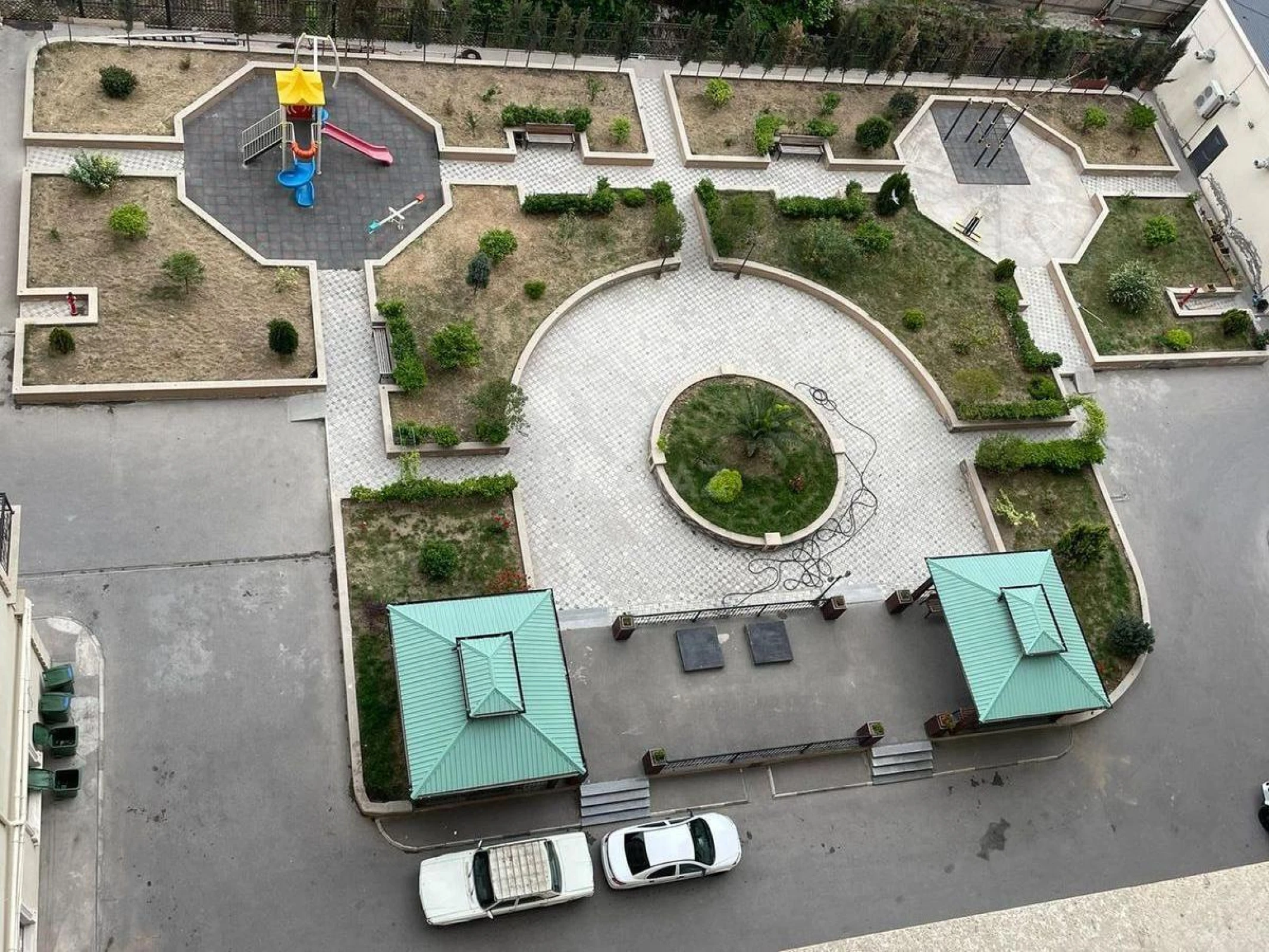 Satılır 3 otaqlı mənzil 163 m²