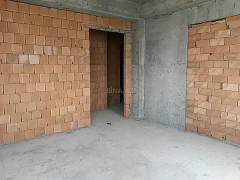 Satılır 3 otaqlı mənzil 163 m²