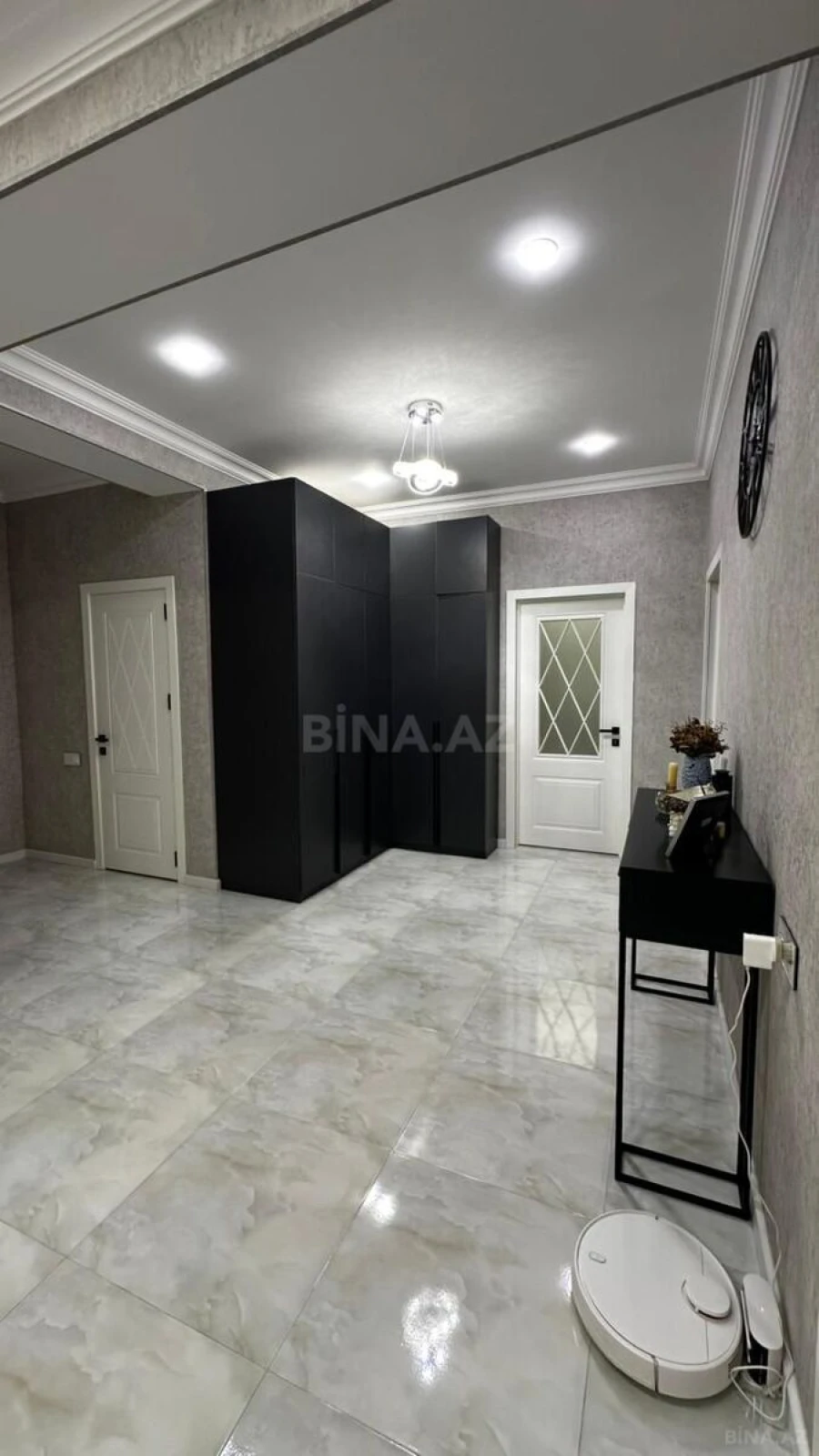 Satılır 2 otaqlı mənzil 88 m²