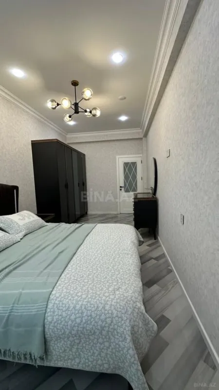 Satılır 2 otaqlı mənzil 88 m²