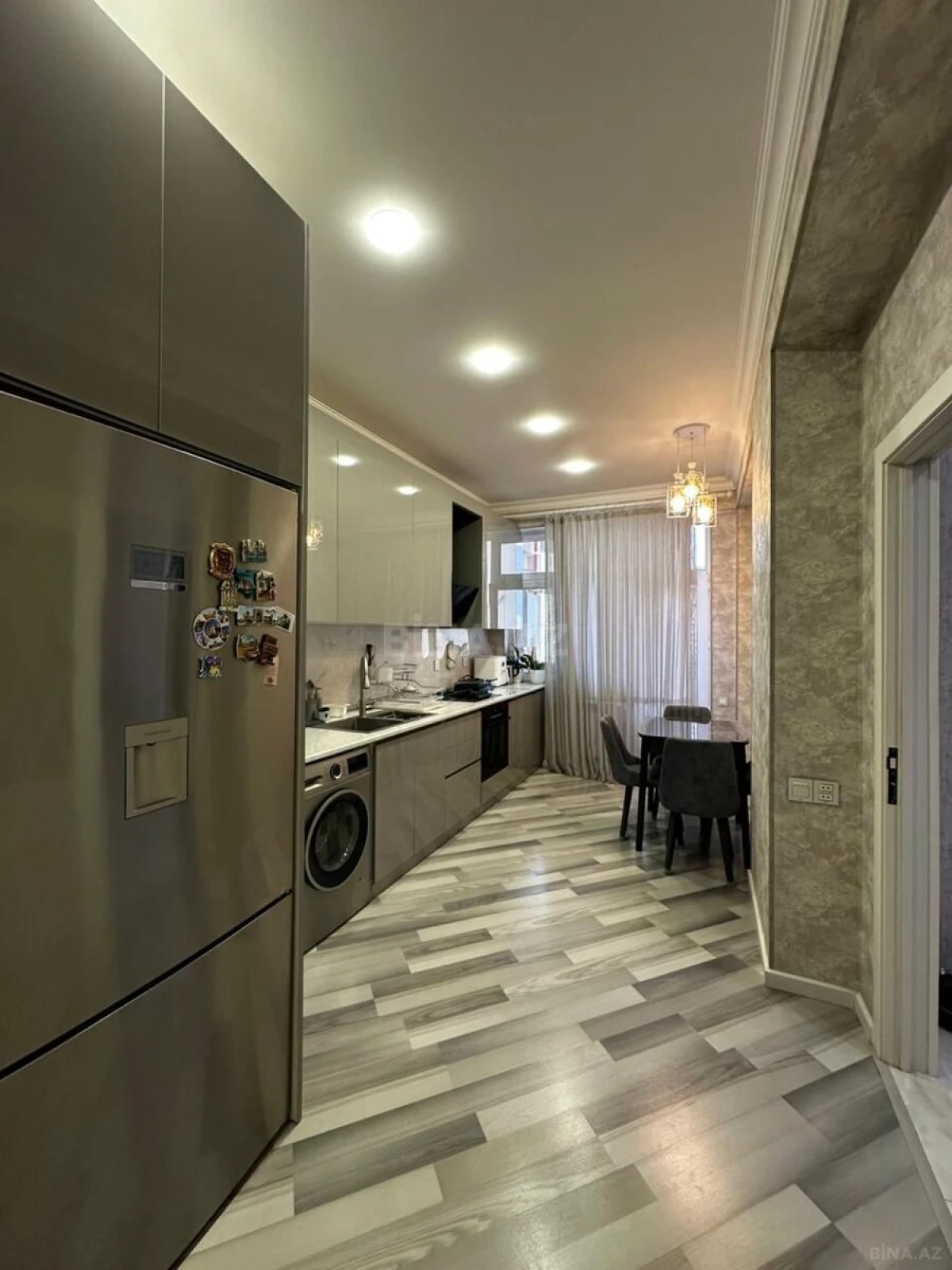 Satılır 2 otaqlı mənzil 88 m²