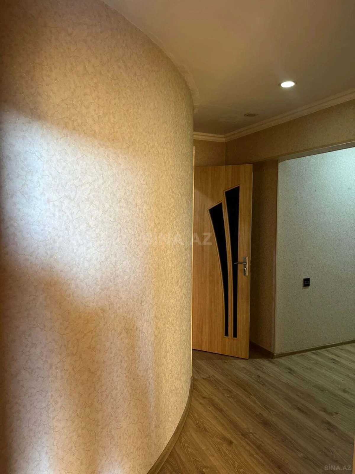 Satılır 3 otaqlı mənzil 70 m²