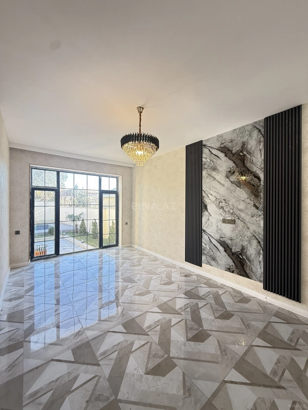 Satılır 4 otaqlı həyət evi 200 m²