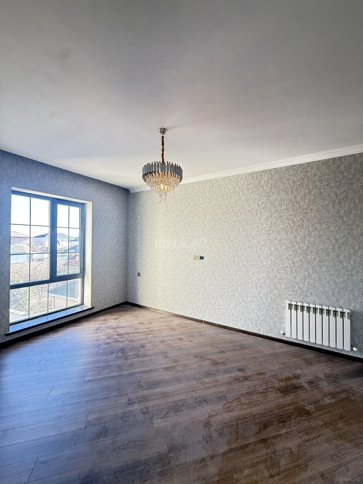 Satılır 4 otaqlı həyət evi 200 m²