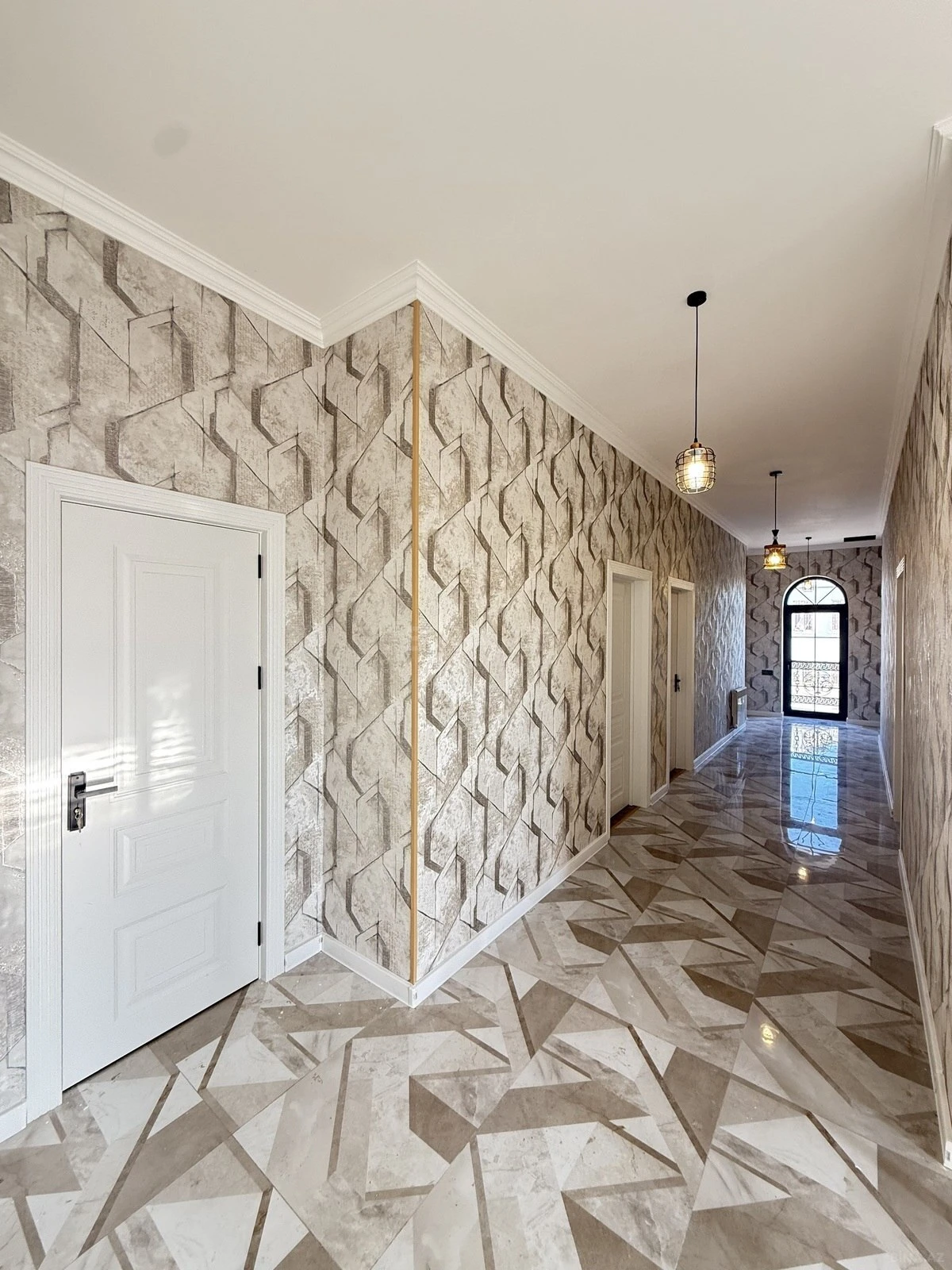 Satılır 4 otaqlı həyət evi 200 m²