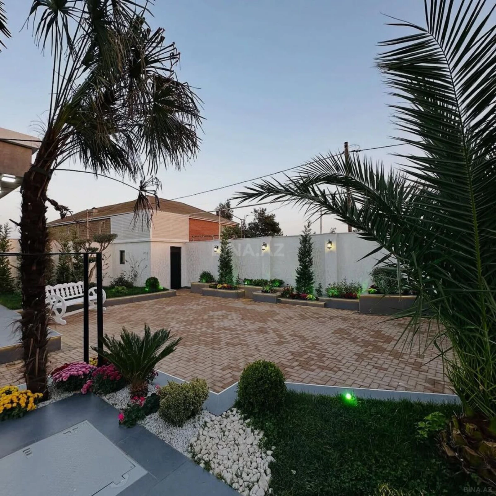 Kirayə verilir 4 otaqlı həyət evi 360 m²