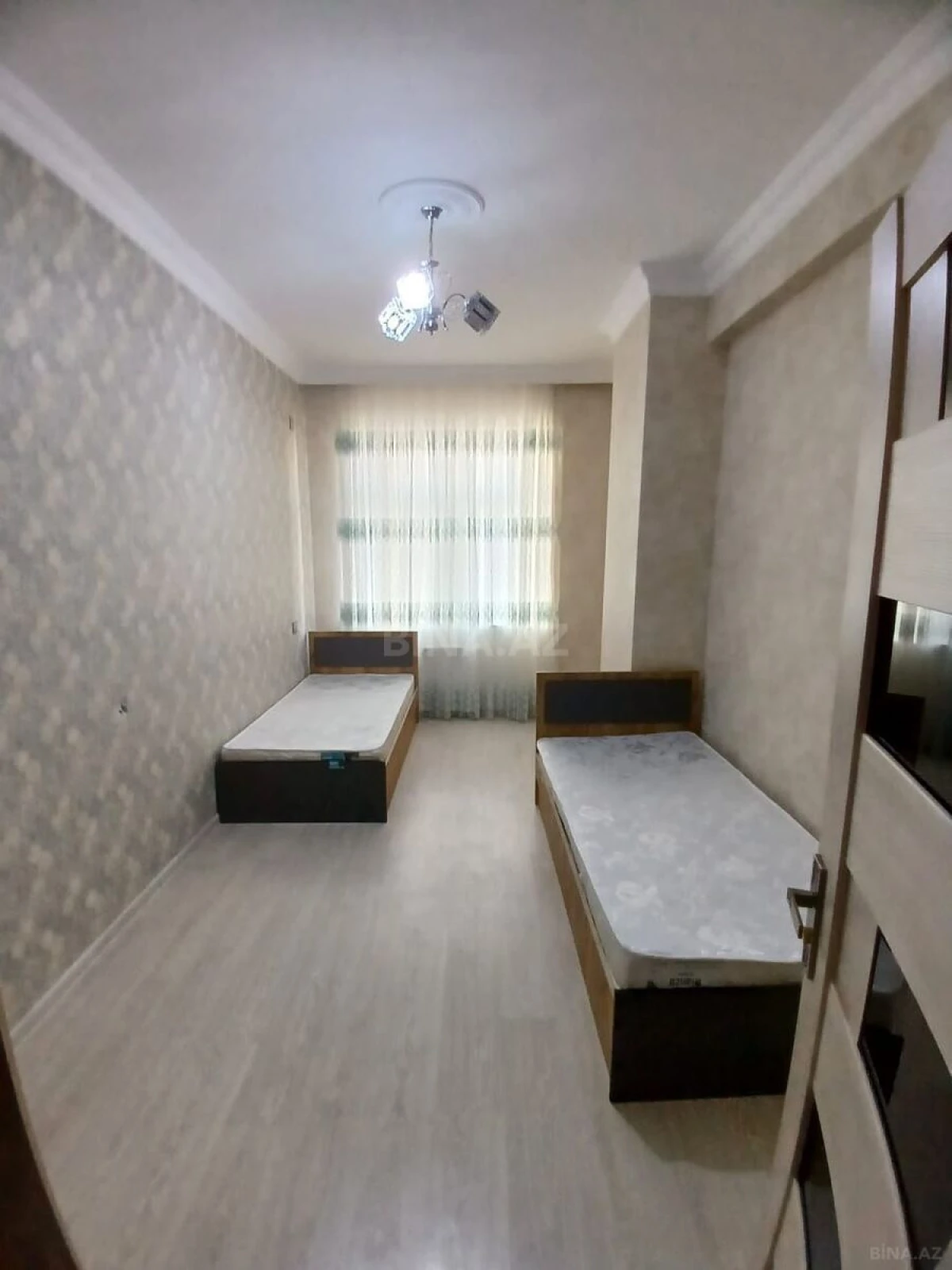 Satılır 3 otaqlı mənzil 95 m²