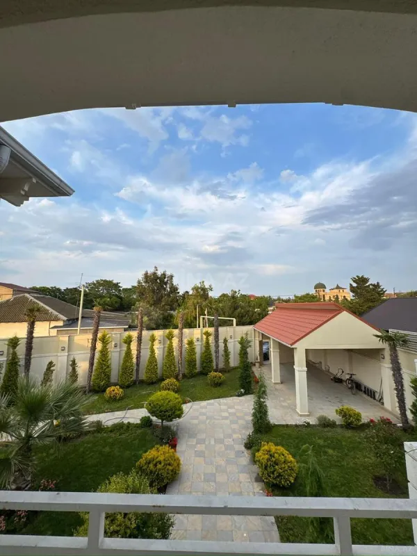 Kirayə verilir 6 otaqlı həyət evi 360 m²