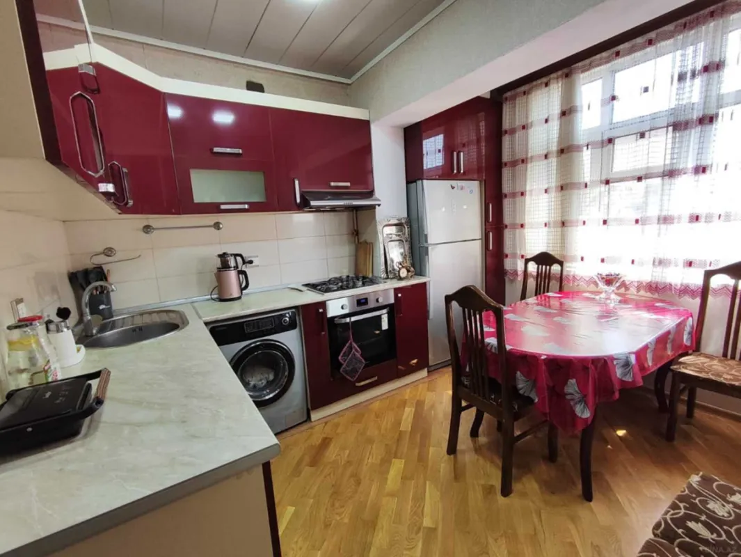 Satılır 3 otaqlı mənzil 85 m²