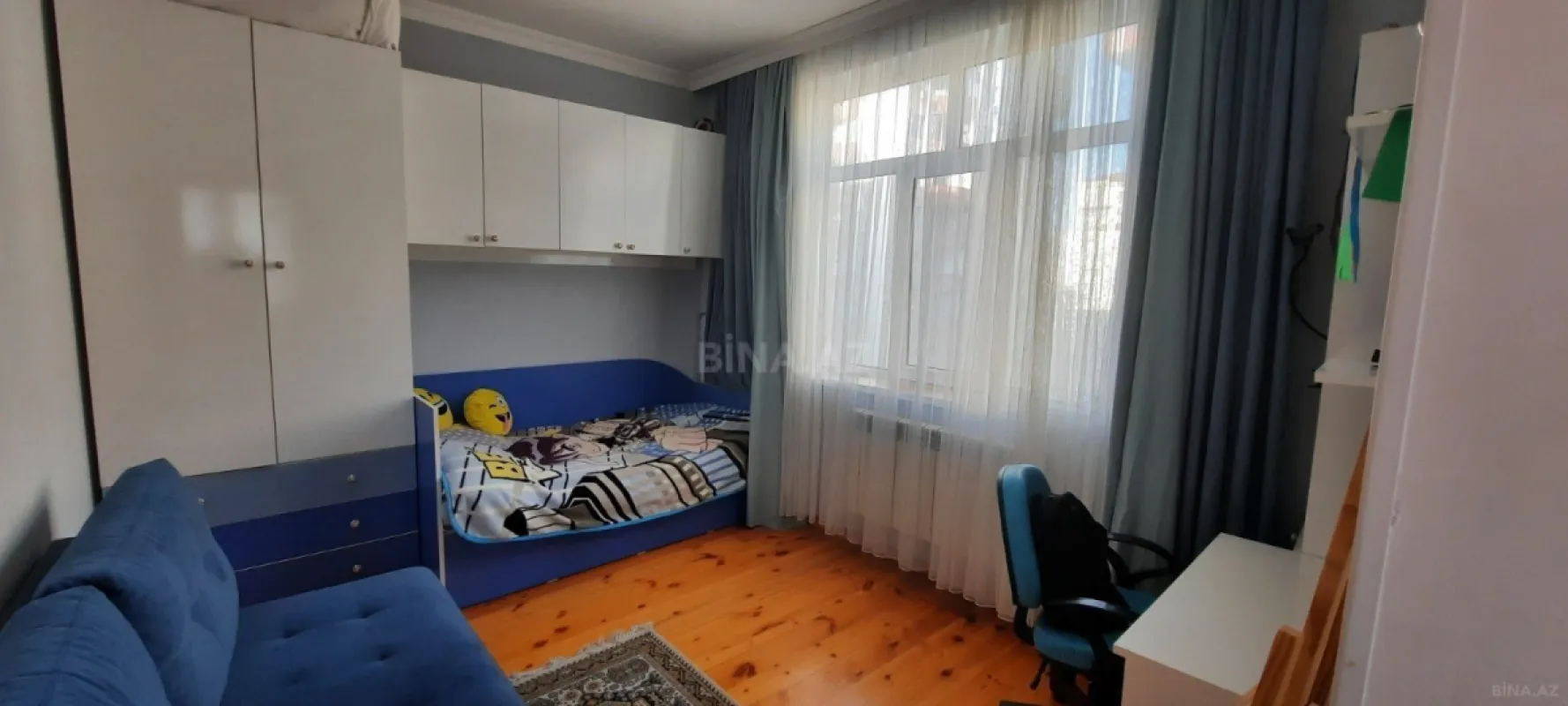 Satılır 4 otaqlı mənzil 120 m²