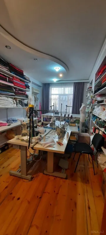 Satılır 4 otaqlı mənzil 120 m²