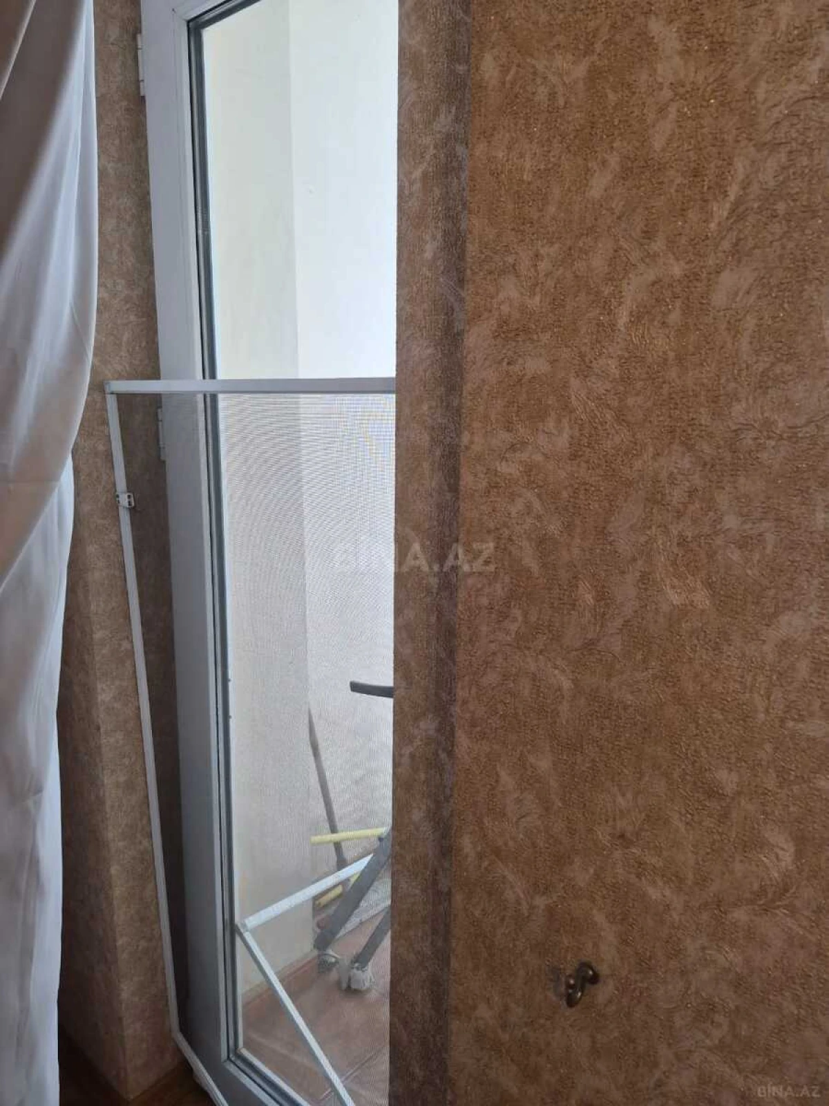 Kirayə verilir 3 otaqlı mənzil 148 m²