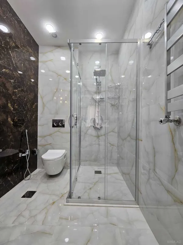 Satılır 3 otaqlı mənzil 120 m²